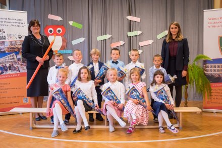 Pasowanie pierwszoklasistów na uczniów w SP 2